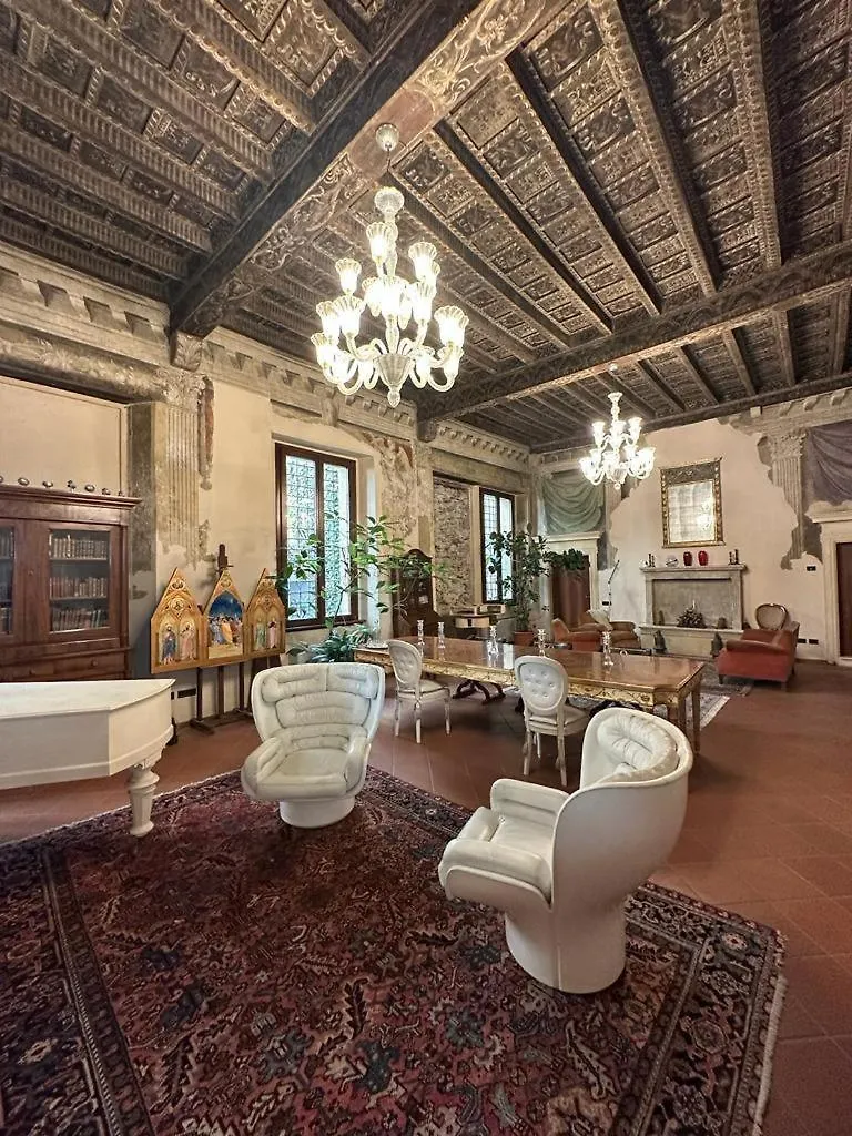 Residenza Alfieri Apartment Verona Italy